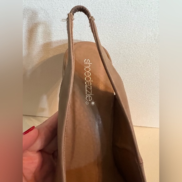 Shoe Dazzle Studded Bow Slingback Platform Heels - Size 9 - Picture 4 of 6